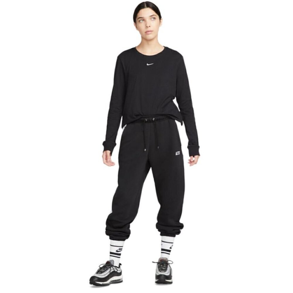 Nike Women's XS Black Sportswear Premium Essentials Long-Sleeve T-Shirt NWOT - Picture 3 of 6